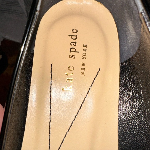 Kate Spade Black Patent Vilette Pearl Cluster Flats Shoes Cocktail 10M Italy - Picture 4 of 7